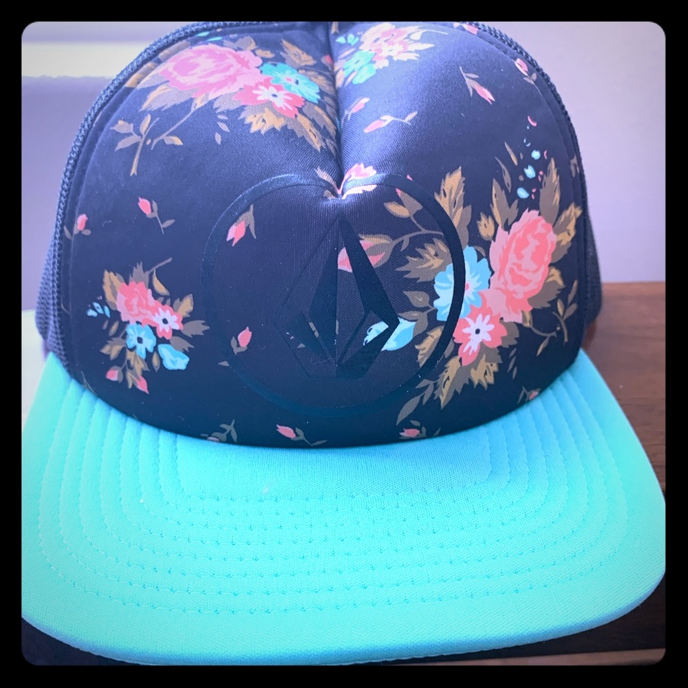 Volcom Women’s Mesh Floral Trucker Hat
